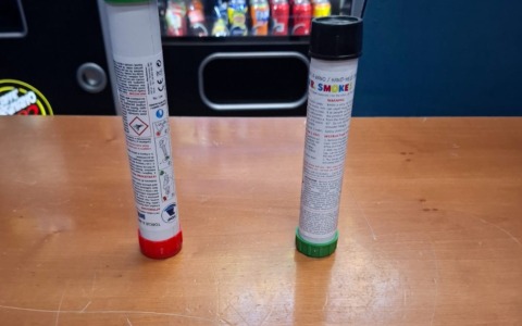 Due ultras denunciati per possesso di tirapugni e fumogeni