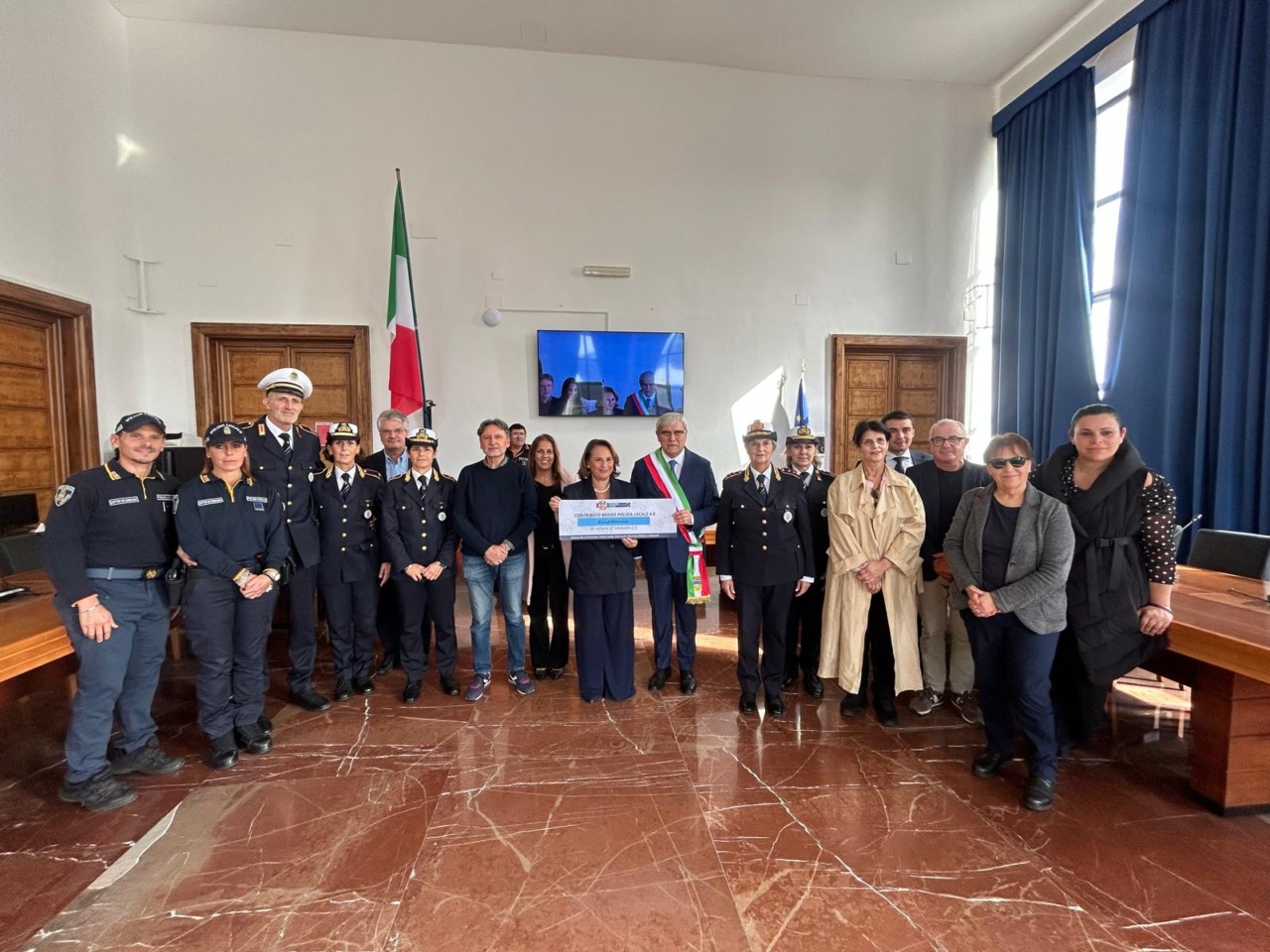 La Biblioteca della Legalità e la nuova auto per la Polizia Locale