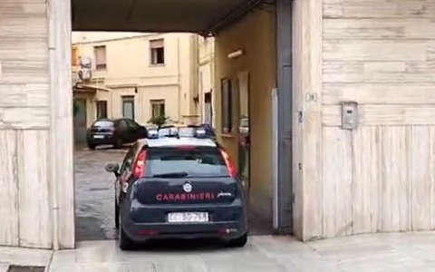 Perquisizioni per corruzione e immigrazione clandestina