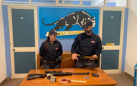 Scoperti mentre uccidono un gatto: padre e figlio denunciati a Latina