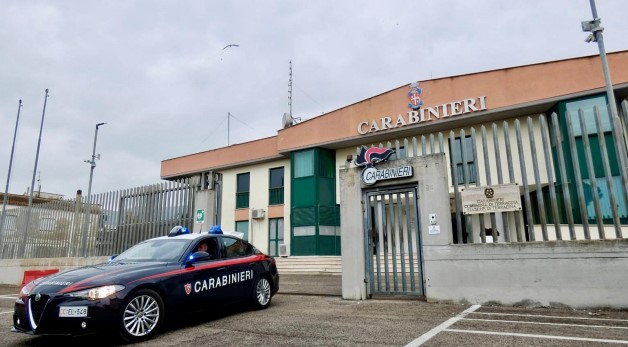 Arrestato per minacce all’acquirente della casa paterna all’asta