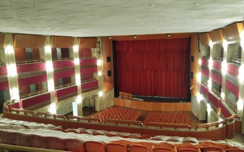 Caffè al Teatro D’Annunzio, spazio rinnovato per il pubblico