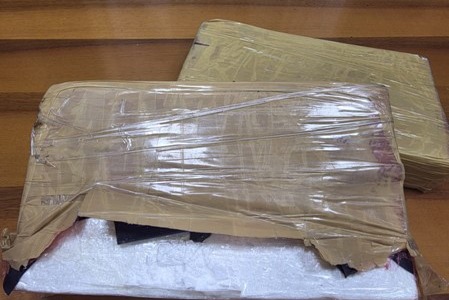 Carabinieri arrestano un pregiudicato con due chili di cocaina nel bagagliaio