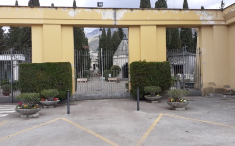 Castagneto: nuovi loculi e ossari in arrivo al cimitero