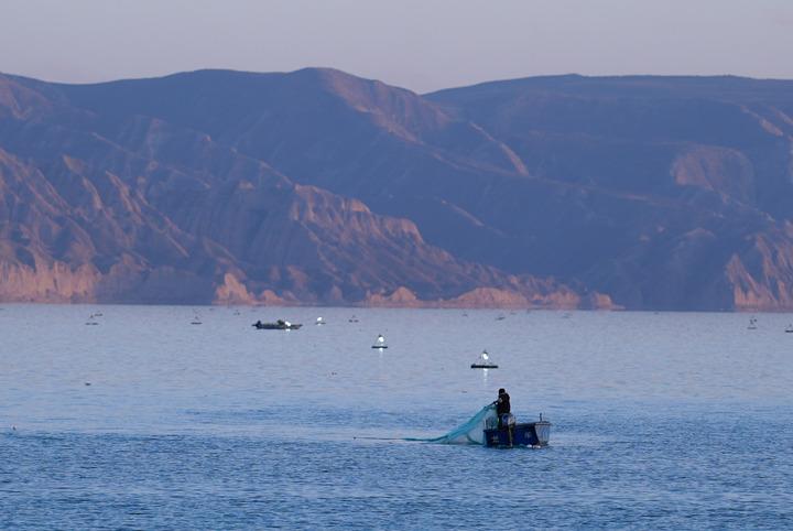 Fermo pesca: una crisi profonda per i pescatori del Tirreno