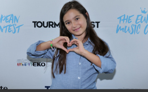 Greta De Gregoris in finale al Tour Music Festival: talento e passione in scena