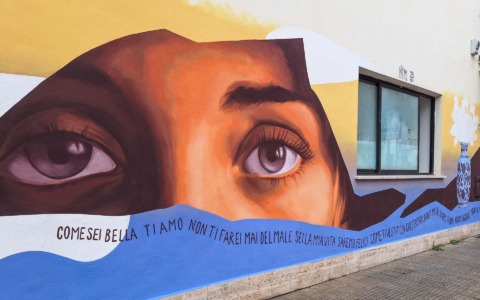 Inaugurata una nuova opera per sensibilizzare sulla violenza di genere