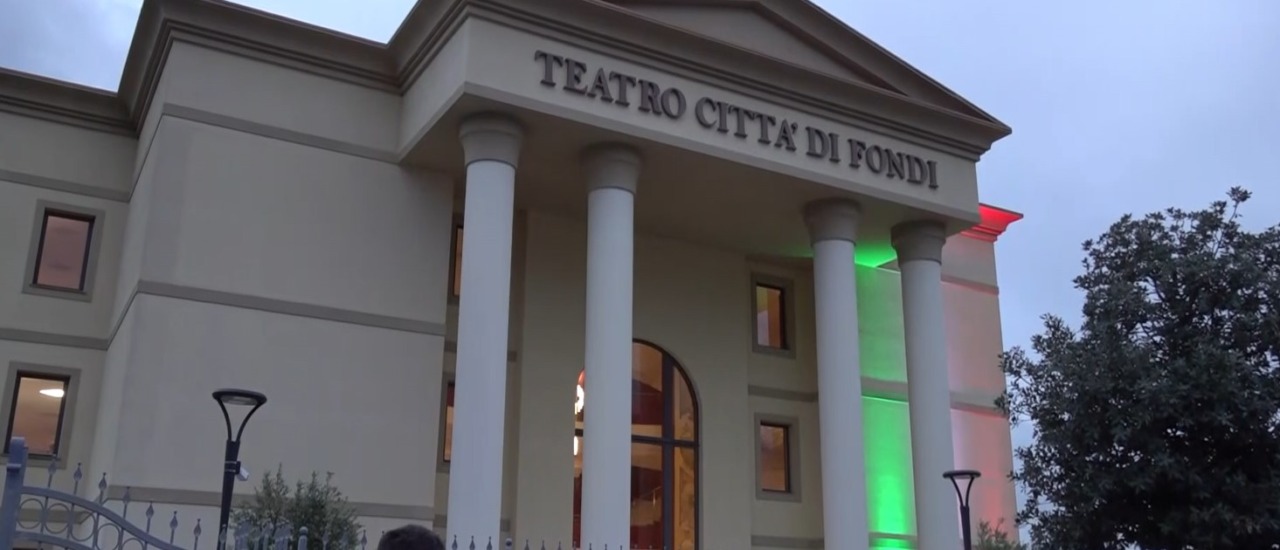 Inaugurato il teatro Nino Canale in piazza Gianni Rodari