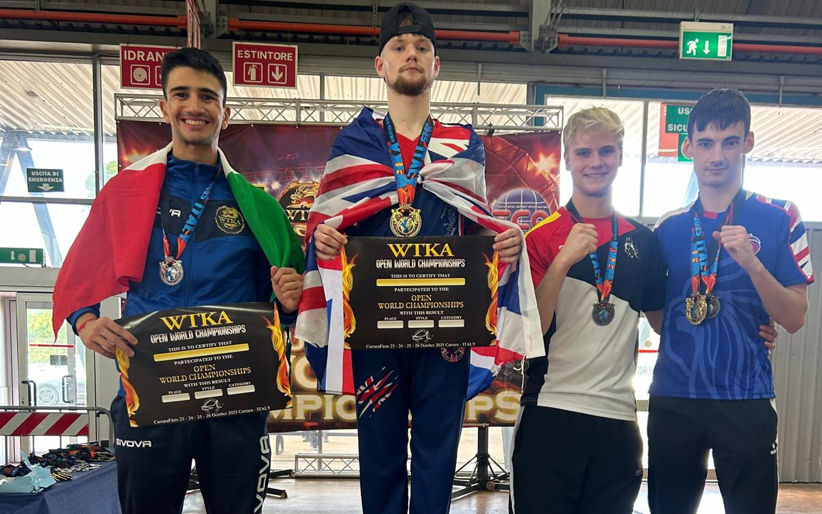 Massimo Caiazzo conquista il titolo di vice campione del Mondo di Kick Boxing nel light contact