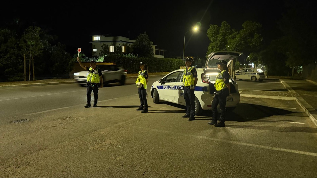 Multa da 7 mila euro per una donna senza patente e alla guida di un’auto sequestrata