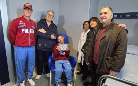 Nuove poltrone per il reparto di Ginecologia del Goretti grazie a Valerio Catoia