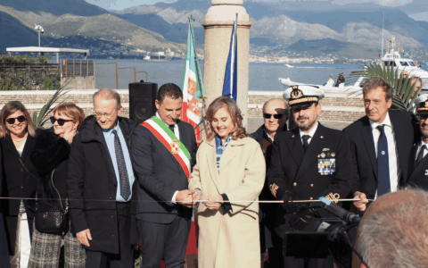 Riapre Piazza delle Capitanerie di Porto dopo la riqualificazione