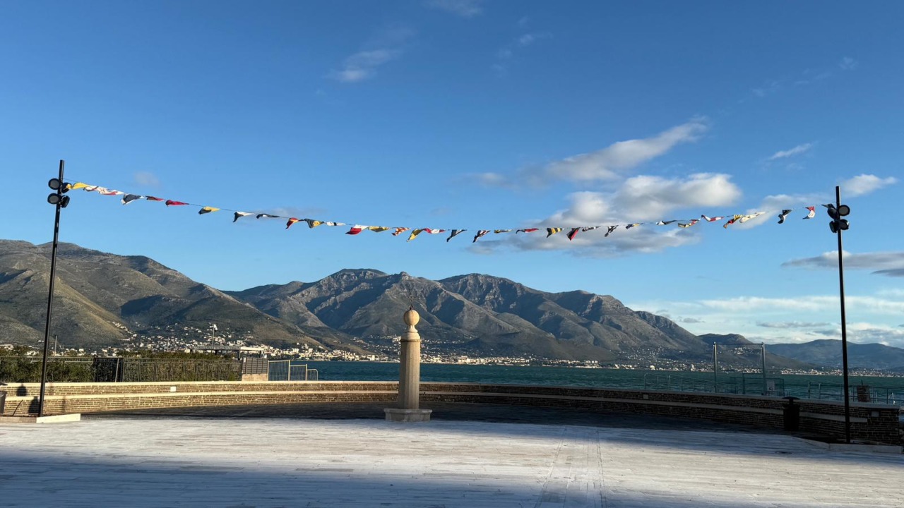 Riconsegna alla Città della Piazza delle Capitanerie di Porto