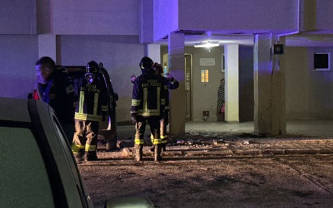 Rientro a casa per i residenti di viale Kennedy dopo l’esplosione