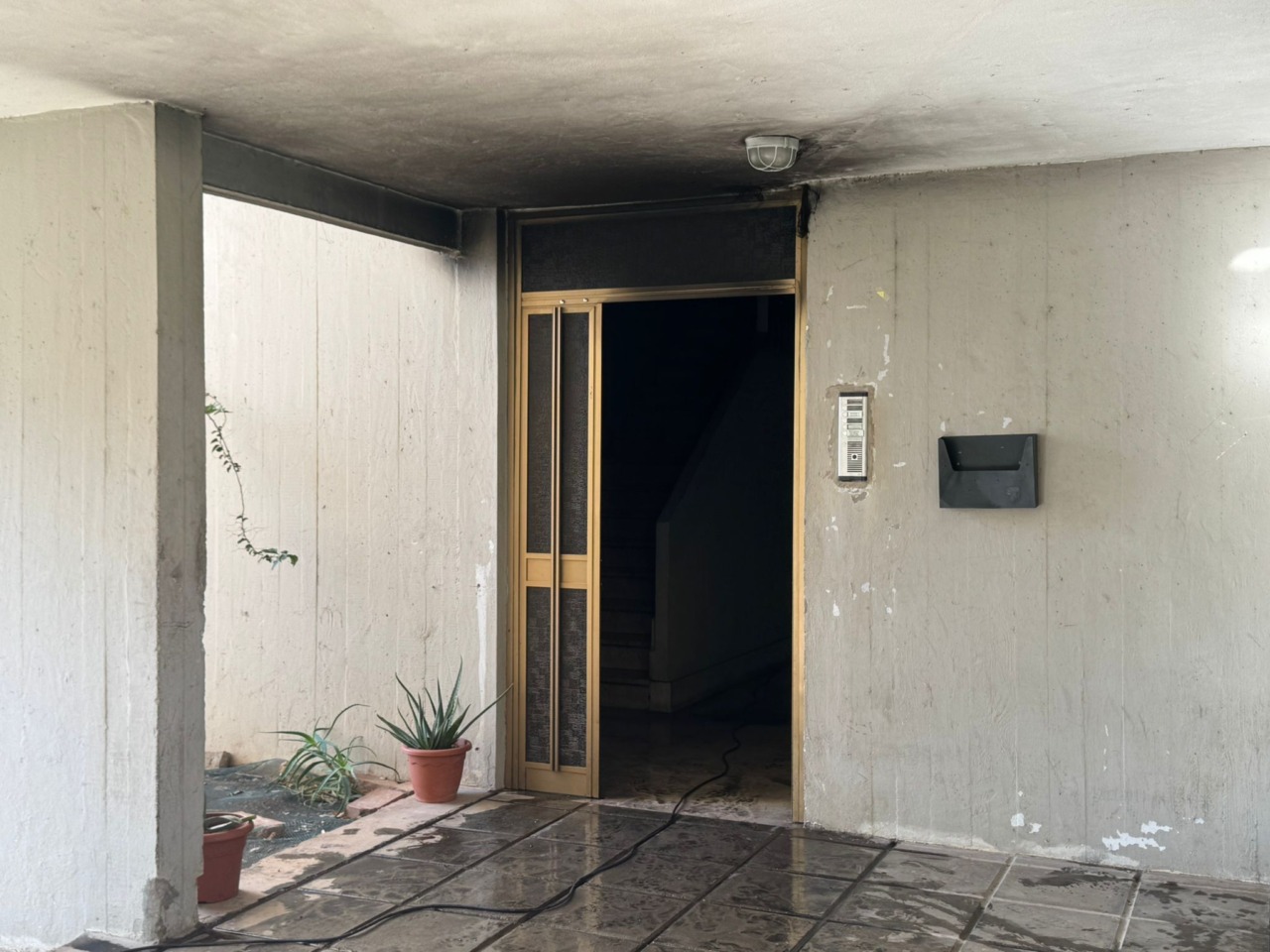 Tre persone sotto inchiesta per gli attentati ai palazzi Arlecchino