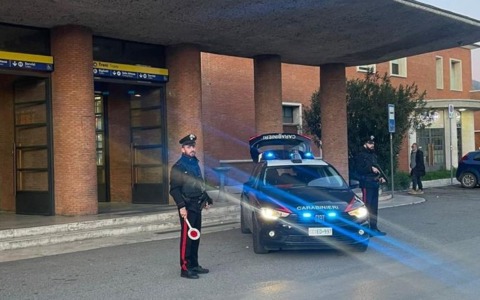 Un carabiniere in borghese arresta ladro su treno diretto a Roma