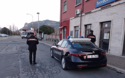 Un giovane nigeriano viveva abusivamente nella stazione di Terracina