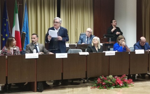 Bilancio di Previsione 2026-2028: Investimenti per strade, periferie e servizi sociali