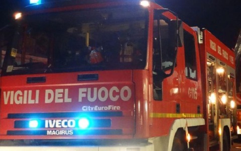 Cinque feriti in un incidente notturno sulla statale