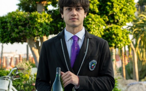 Consigli per brindare al nuovo anno: intervista al sommelier