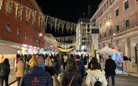 Il Villaggio di Natale 2025 a Latina: Un weekend di festa e partecipazione
