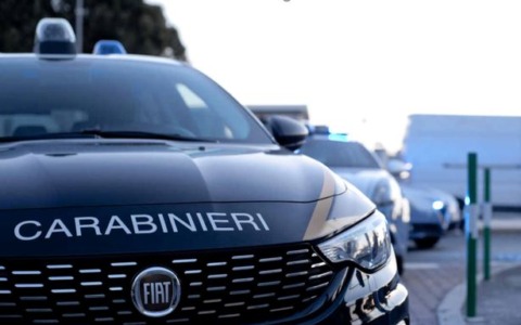 Insegnante accusato di molestie durante le lezioni di educazione fisica