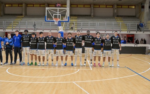 La Benacquista Latina batte Ferrara 77-74: sesta vittoria di fila