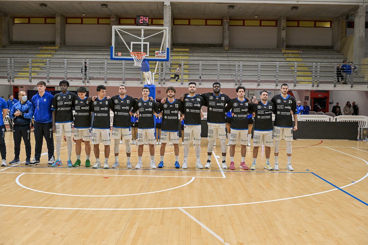 La Benacquista Latina batte Ferrara 77-74: sesta vittoria di fila