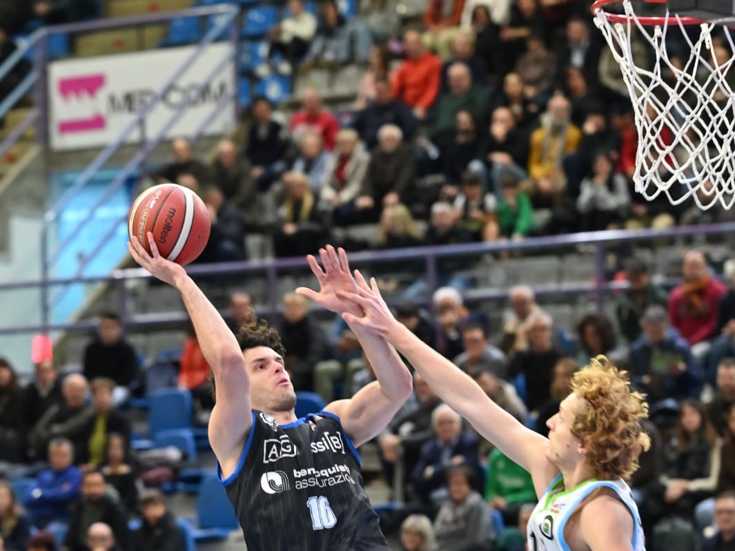 La Benacquista Latina conquista Faenza. I nerazzurri ritrovano il successo