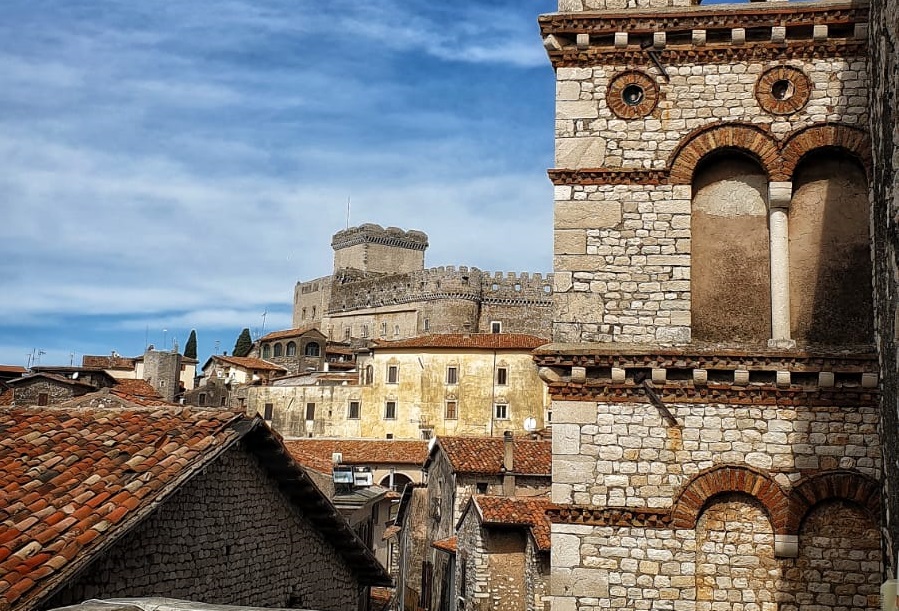 Premio Nazionale di Poesia Dialettale: dal 12 al 14 dicembre a Sermoneta