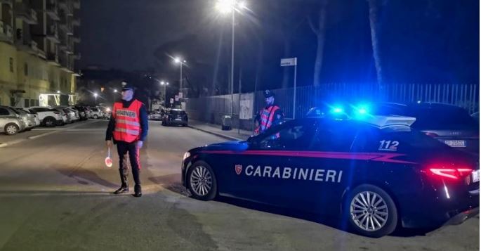 Colpi di pistola contro un’abitazione in via Capuana: avviate le indagini dei Carabinieri