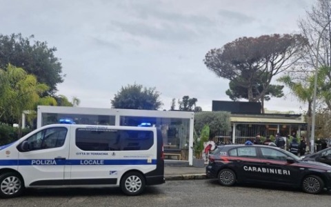 Denunce per irregolarità in due locali di Terracina
