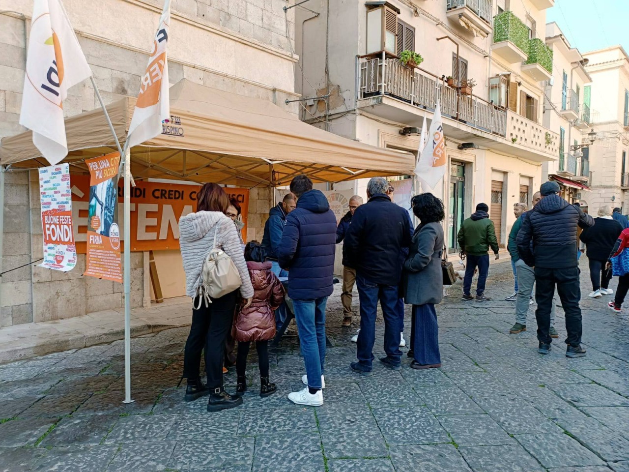 Fondi Vera promuove la petizione per la sicurezza: oltre 1600 firme raccolte