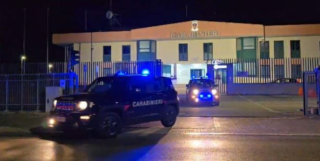 Giovane denuncia falsa e aggredisce verbalmente i Carabinieri