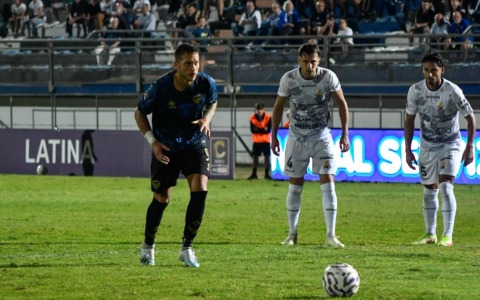 Il Latina ottiene una vittoria fondamentale contro il Trapani (2-1)