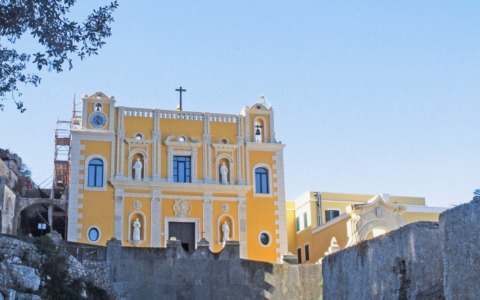 Il Santuario della Montagna Spaccata sostiene Gaeta Capitale del Mare 2026