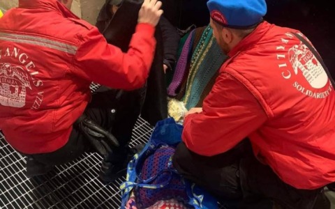Progetto Cuore: coperte per i senzatetto e ospedali
