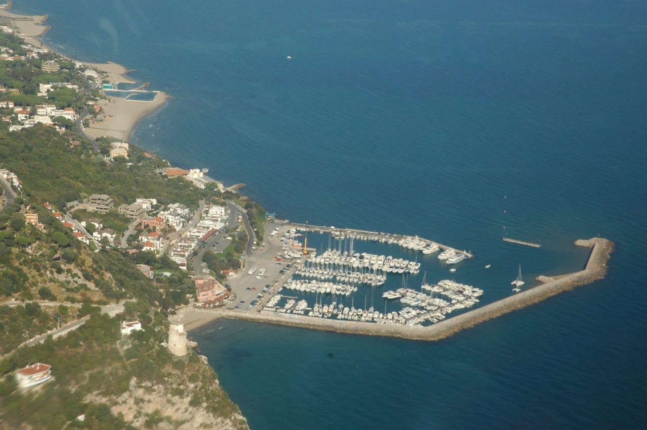San Felice Circeo: mezzo milione per il porto turistico