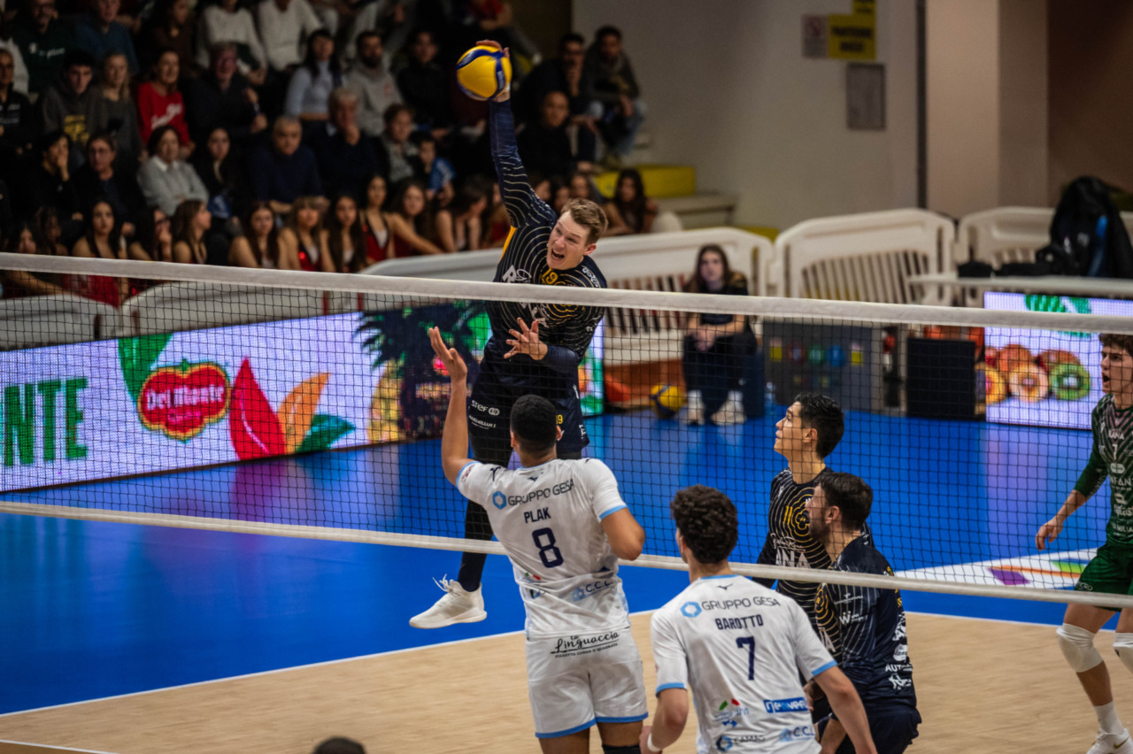 Sconfitta per Cisterna: Verona si impone con un netto 3-0