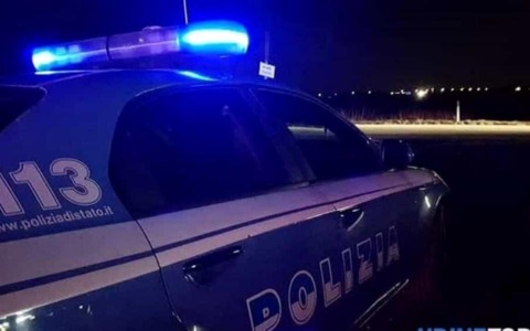 Un anziano provoca un incidente contromano sulla Pontina