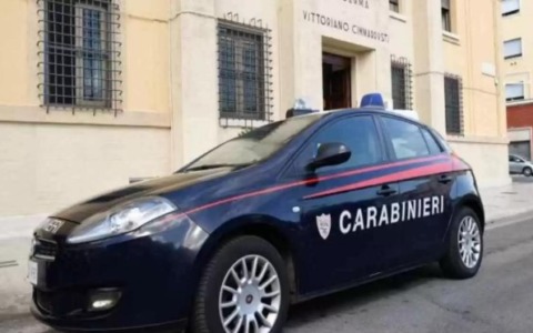 Una donna di 56 anni arrestata per truffa e ricettazione a Latina