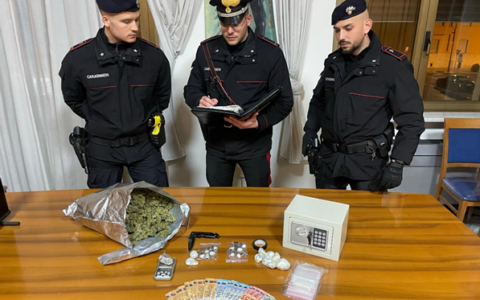 Arrestato un uomo di 53 anni con un chilo di droga nella notte a Latina