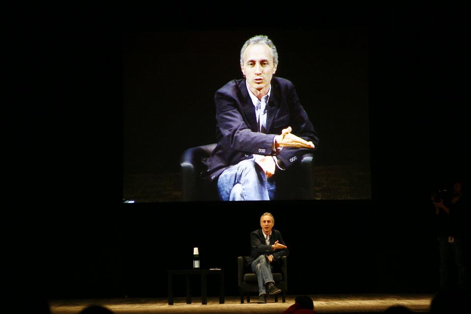 Celentano si scusa con Travaglio dopo il furto al teatro D’Annunzio