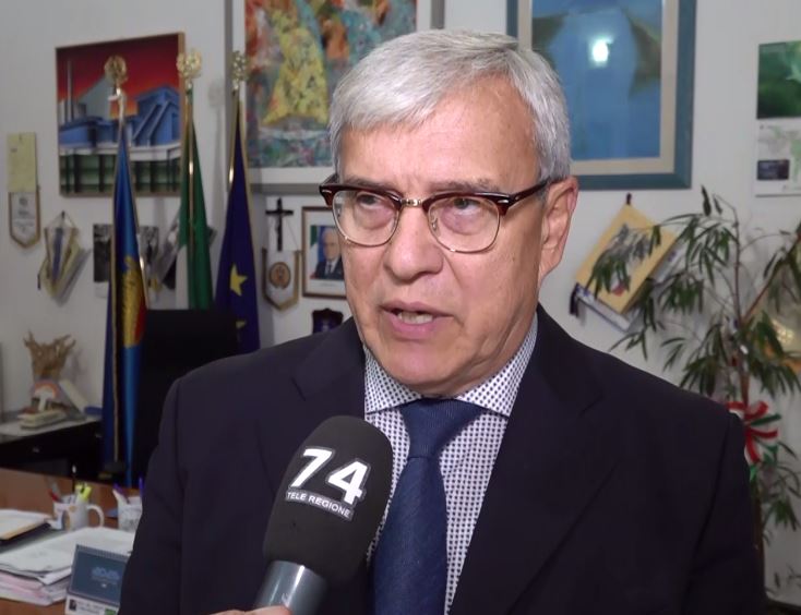 Cerimonia di consegna dei diplomi ai pionieri periti elettronici