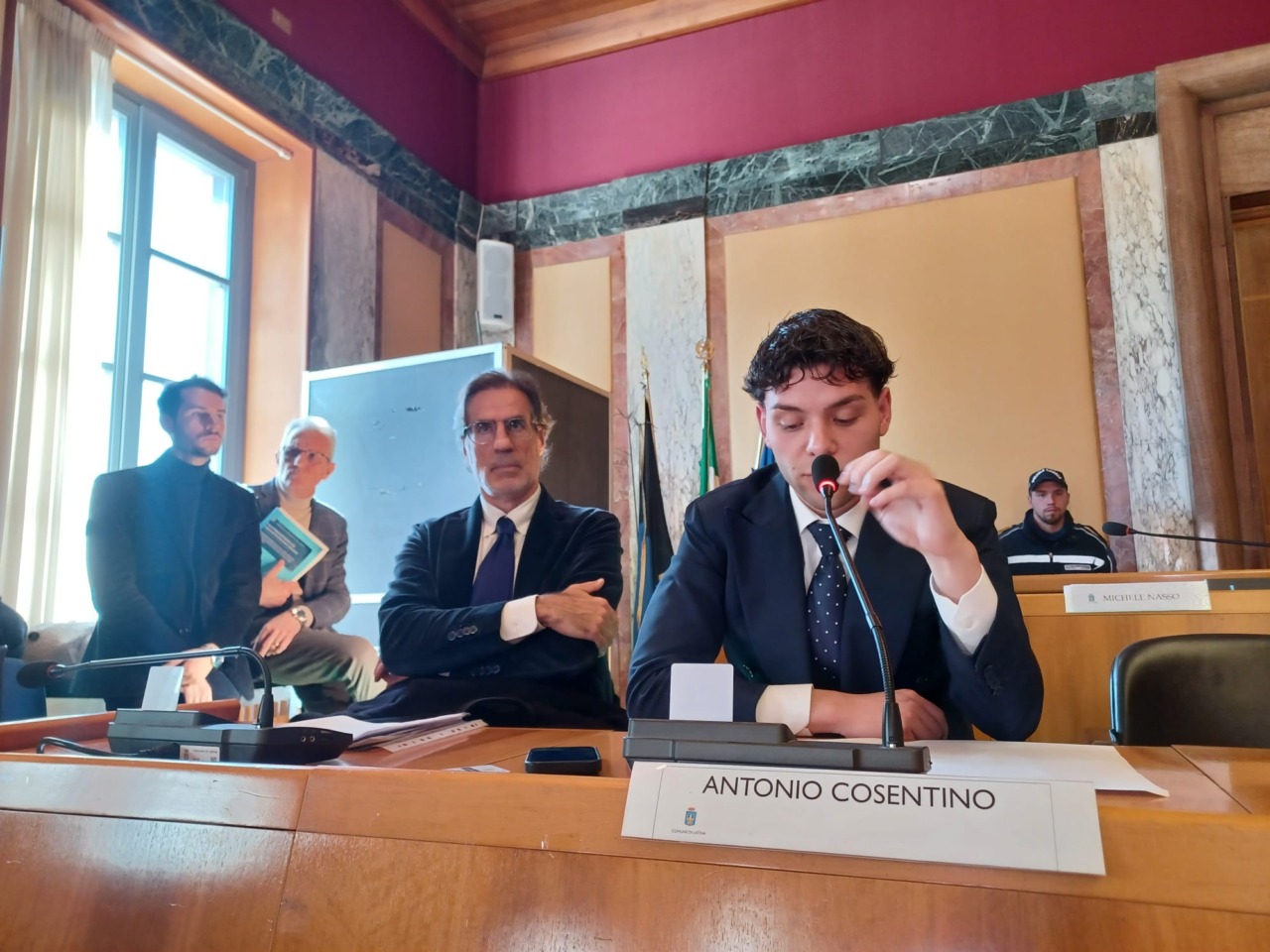 Consiglio comunale di Latina approva piano per distribuzione carburanti e nuovo regolamento