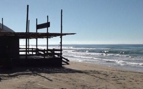 Erosione della costa laziale: oltre il 60% a rischio significativo