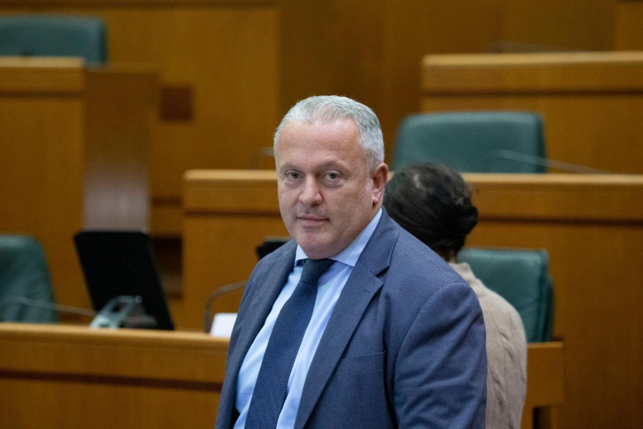 Inchiesta sulla corruzione: l’opposizione convoca un consiglio comunale straordinario