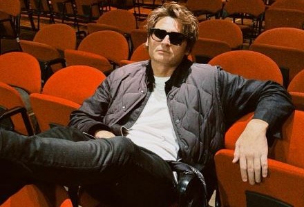 Angelo Duro protagonista al Teatro D’Annunzio con “Ho tre belle notizie”