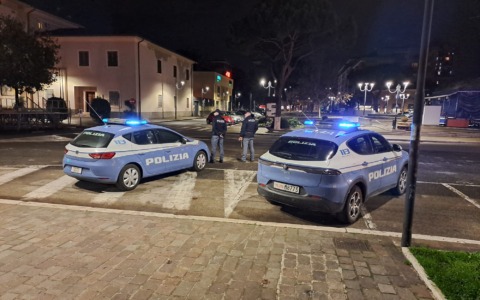 “Cercavo le mie sigarette”, arrestato con cocaina da spacciare