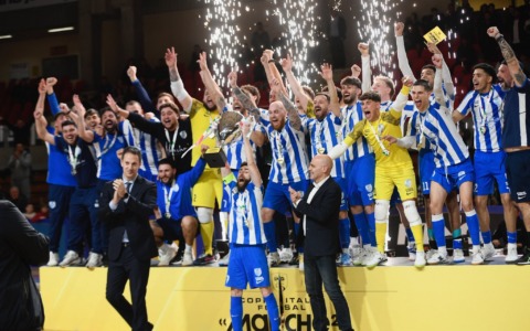 Il Formia Futsal trionfa nella Coppa Italia di Serie A2, battendo Russi 7-2.